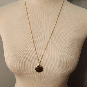Napier Gold-Tone Round 3/4 "Lattice Pendant Necklace 28" Vintage Design